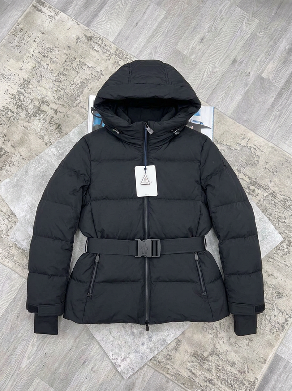 PRE ORDER WOMENS MNCLR COAT