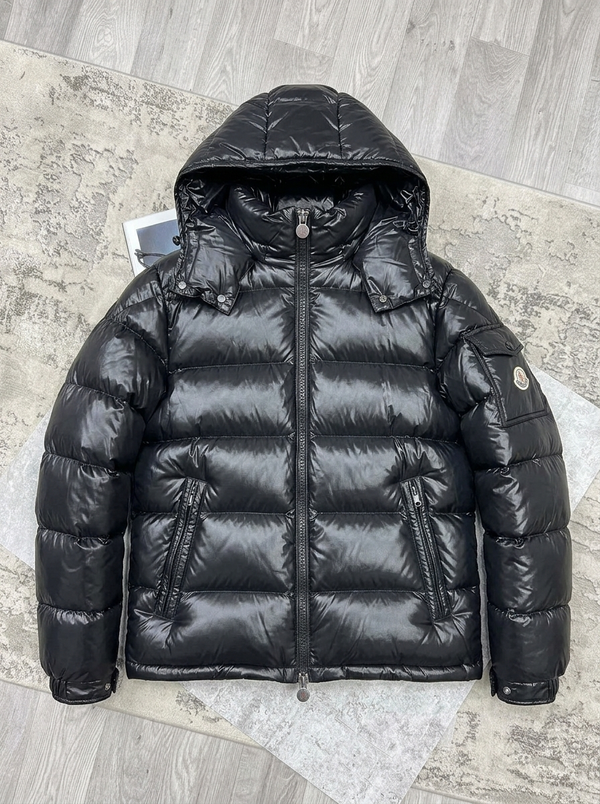 MNCLR MAYA BLACK