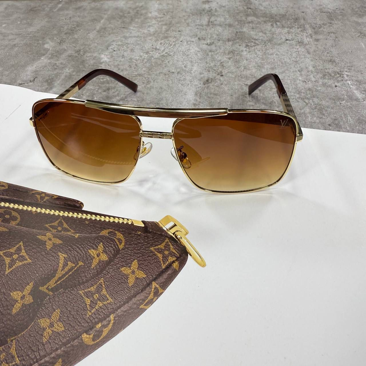 LVE SUNGLASSES