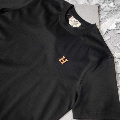 HRMES TEE-BLACK
