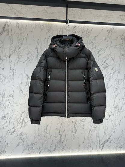 PRE ORDER MNCLR COAT-BLACK