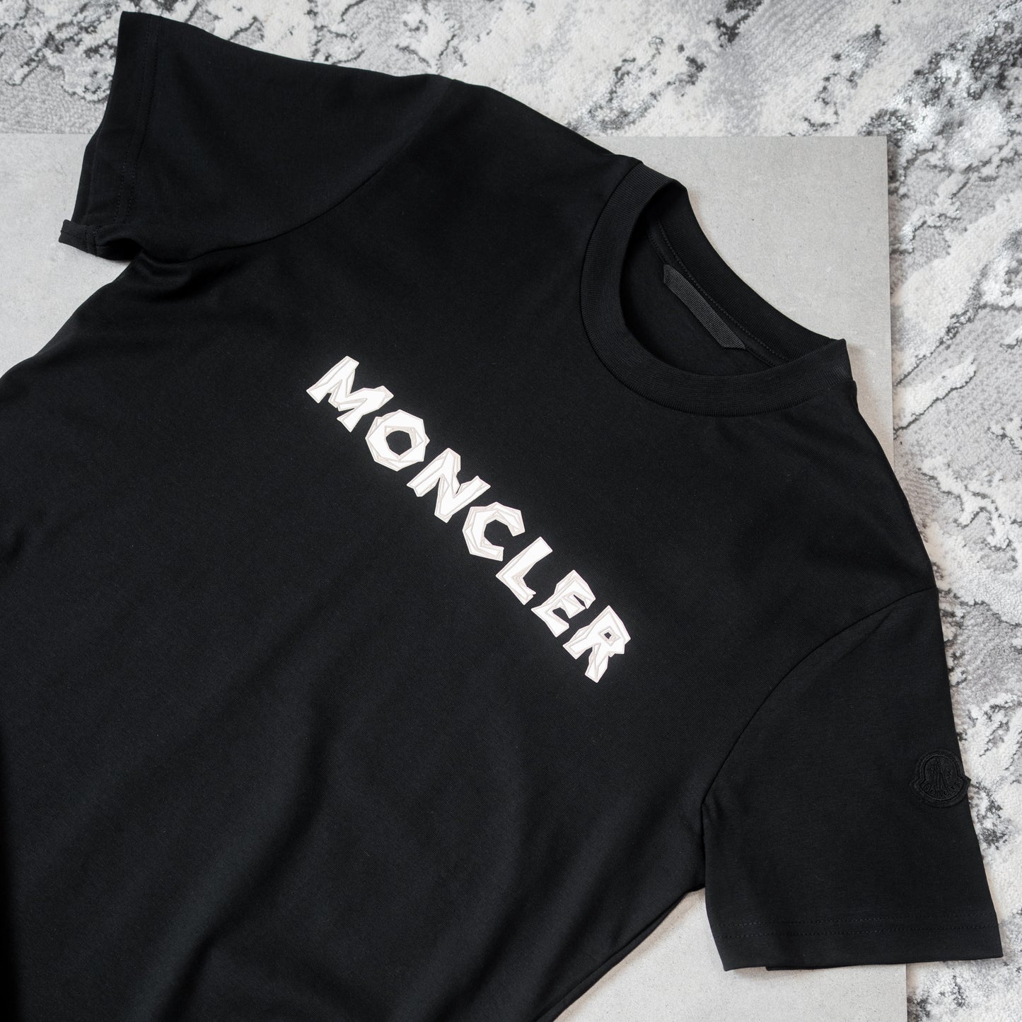MNCLER TEE-BLACK