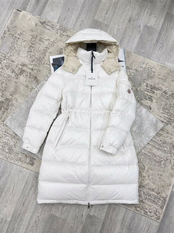 PRE ORDER WOMENS MNCLR COAT