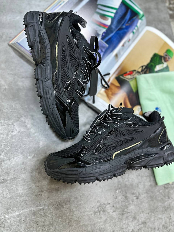 OFF WHTE Trainers