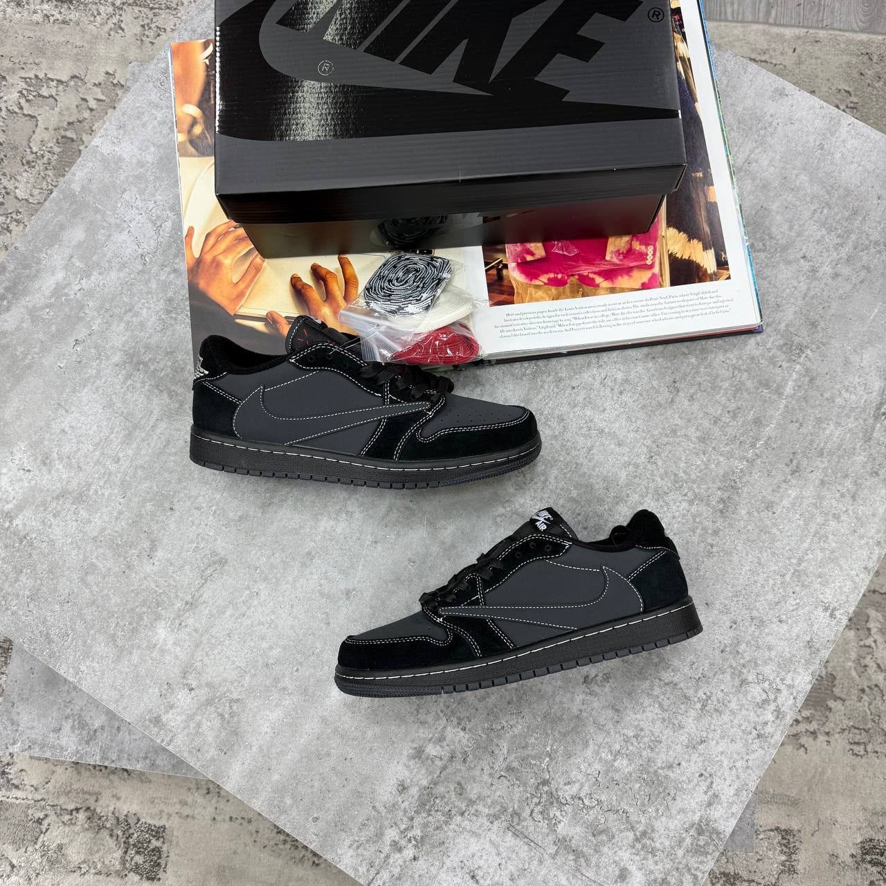 NI X TS JORDAN 1-BLACK