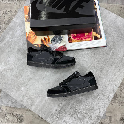 NI X TS JORDAN 1-BLACK