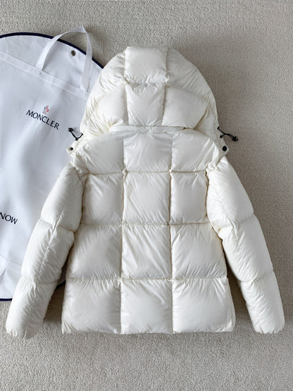 PRE ORDER WOMENS MNCLR COAT