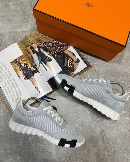 HMES TRAINERS