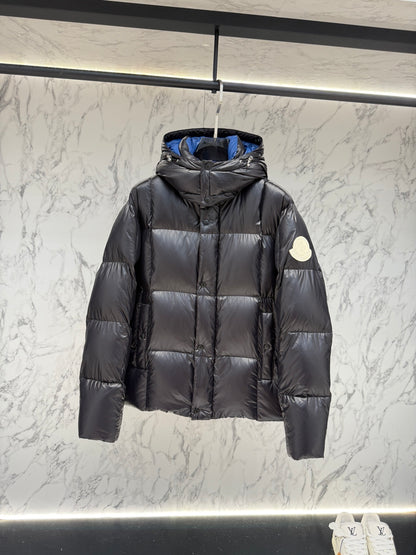 PRE ORDER- MNCLER COAT BLACK