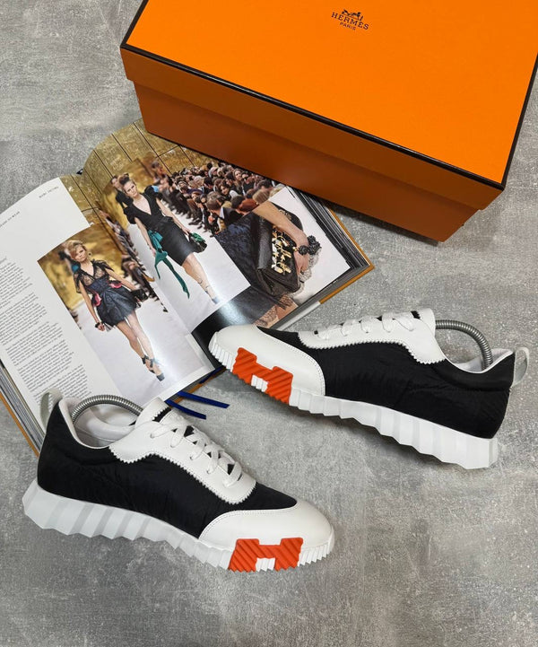 HMES TRAINERS