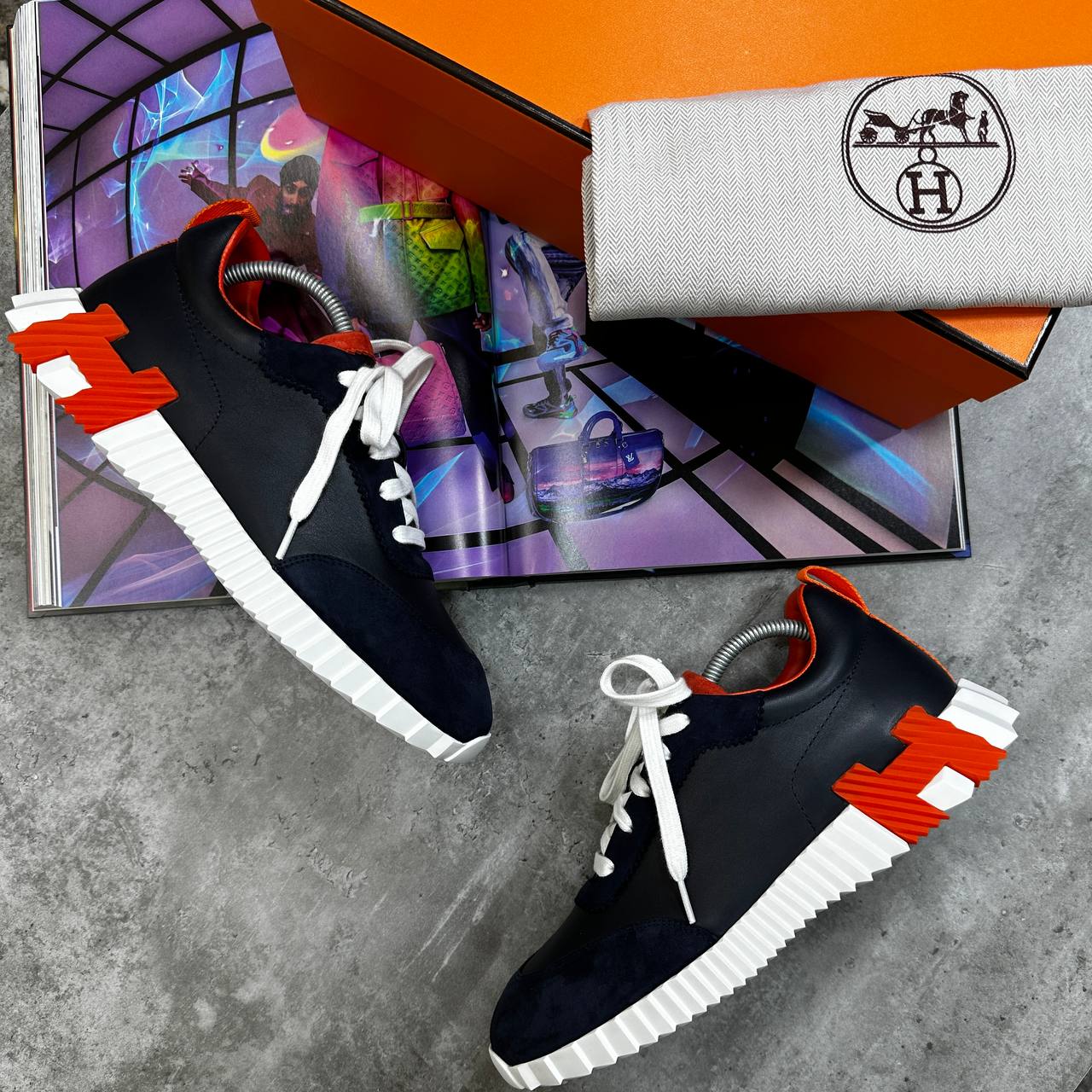 HMES TRAINERS