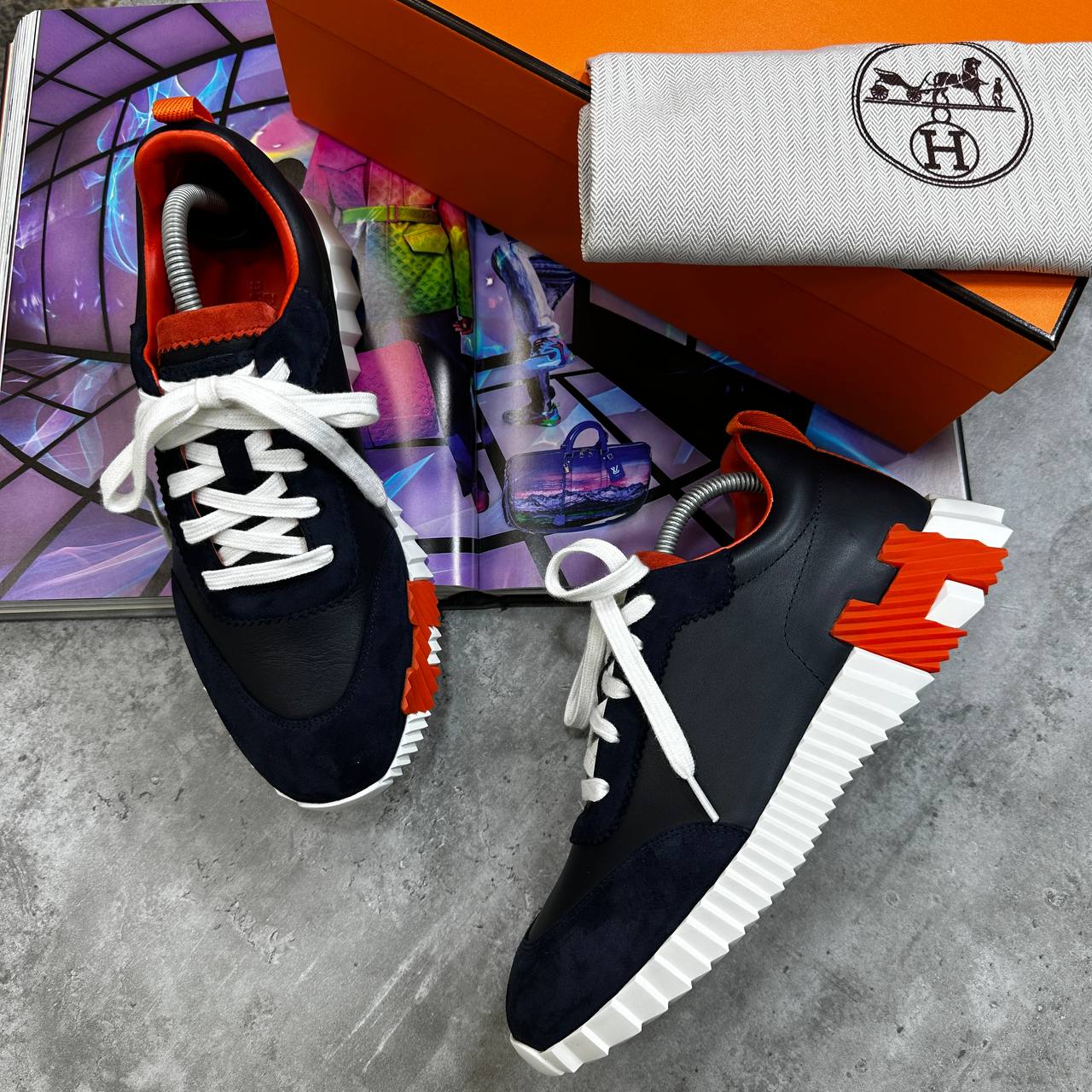 HMES TRAINERS